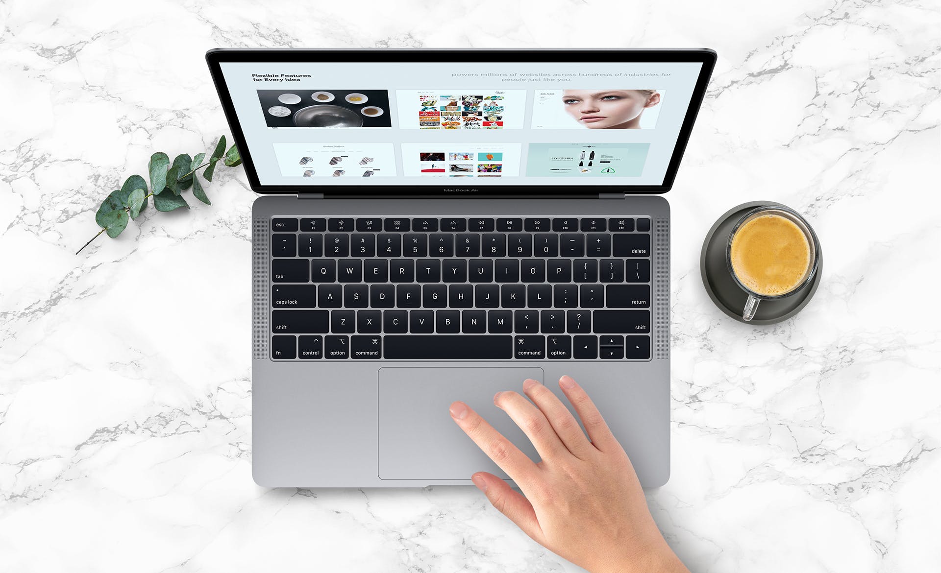 苹果笔记本工作场景屏幕预览样机模板v2 Laptop Mockups vol02插图(3)