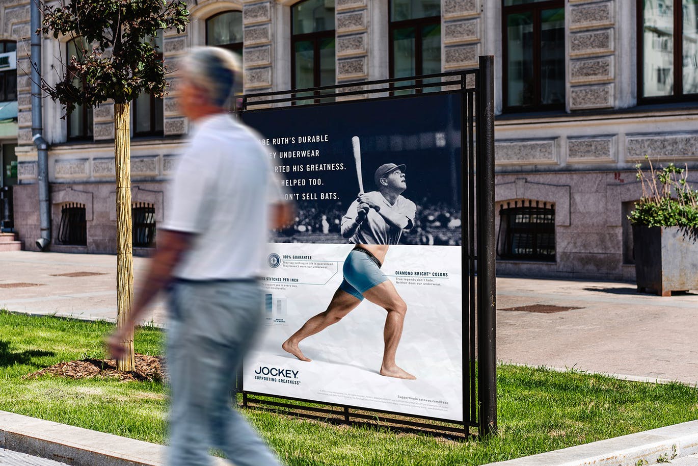 户外立式广告牌广告设计效果预览样机模板 Billboards Urban Mock-Up插图(3)