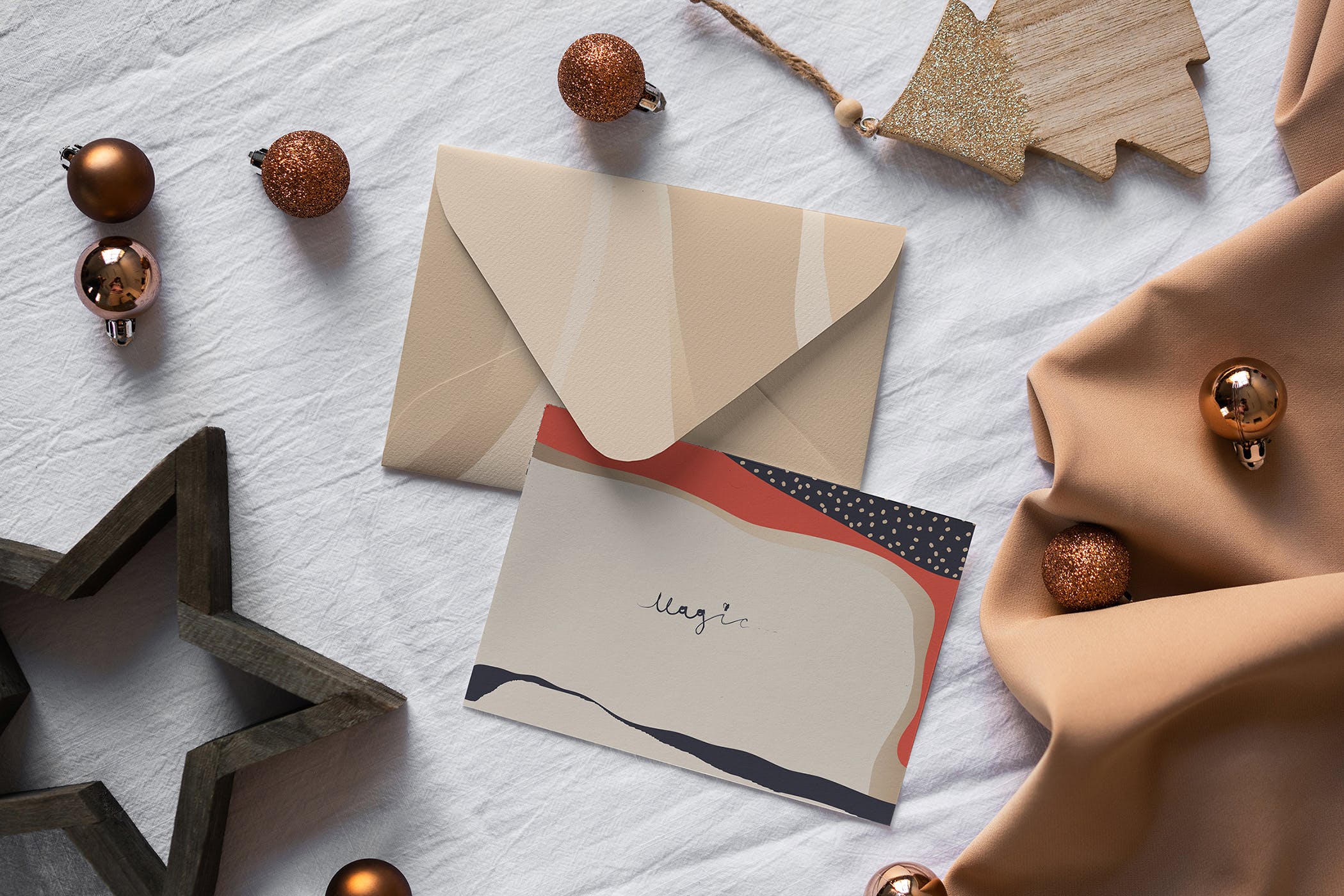 圣诞节明信片设计图预览样机模板 Christmas Postcard Mock-Ups插图(1)