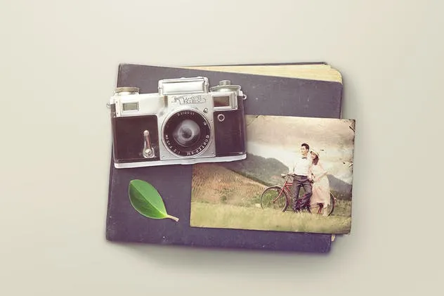 复古残旧相框样机 Vintage Photo Mockups插图(4)