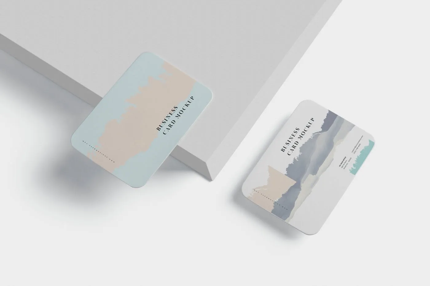 圆角名片设计桌面摆放效果图样机模板 Business Card Mockup Round Corners插图(4)