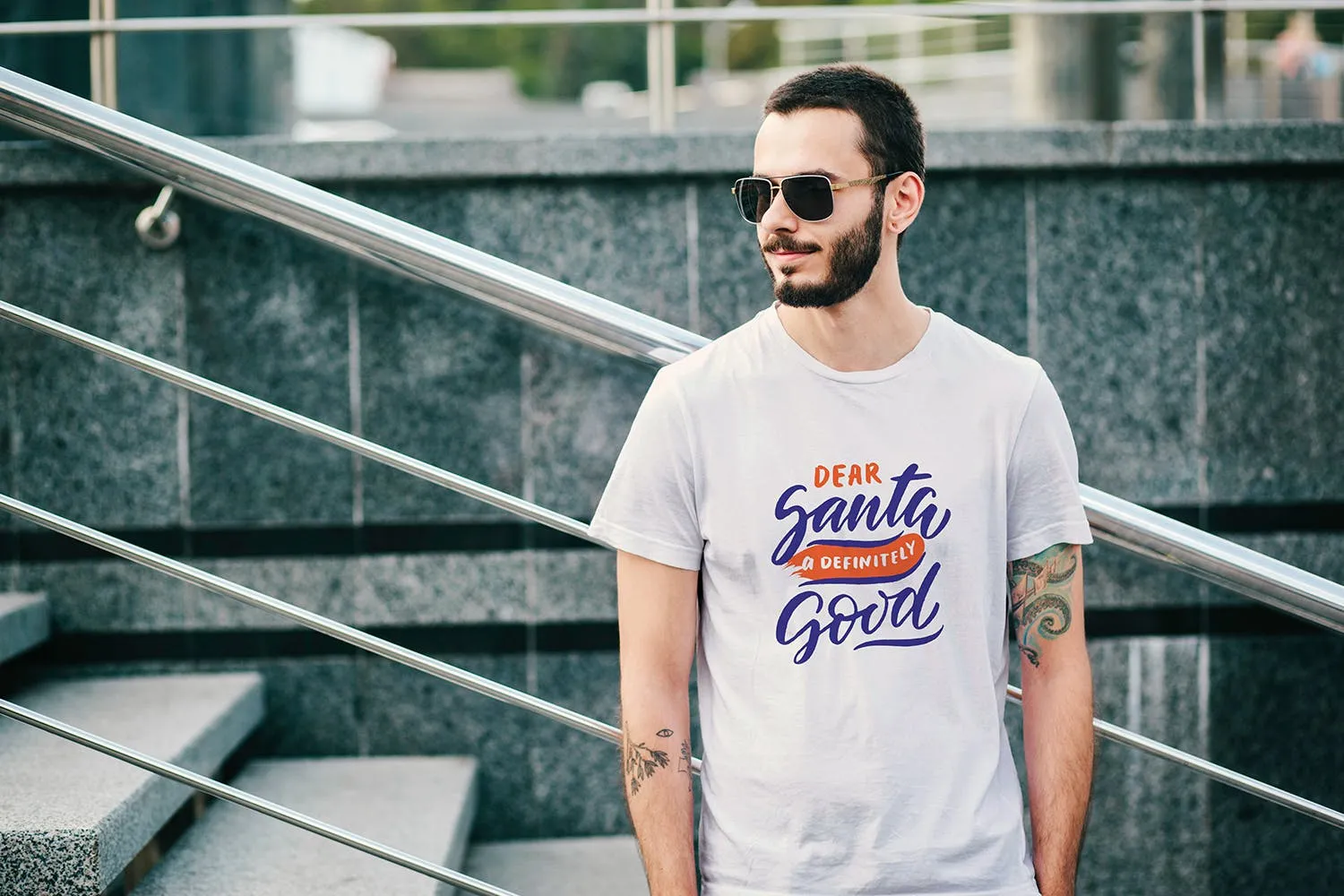 男士T恤胸前印花设计模特上身效果图样机03 T-Shirt Mockup Collection 03插图(2)