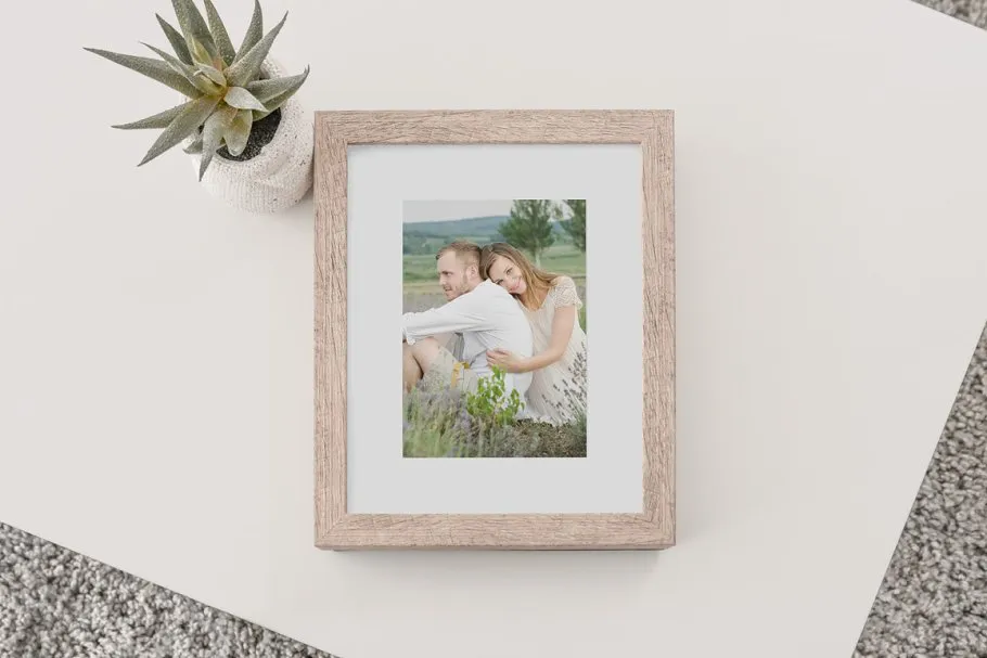 10款实木相框画框样机 10 Wooden Picture Frame Mockups插图(7)