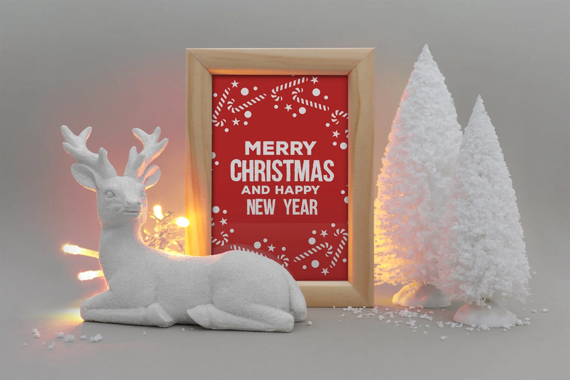 圣诞节照片相框样机模板 Christmas picture frame mockup