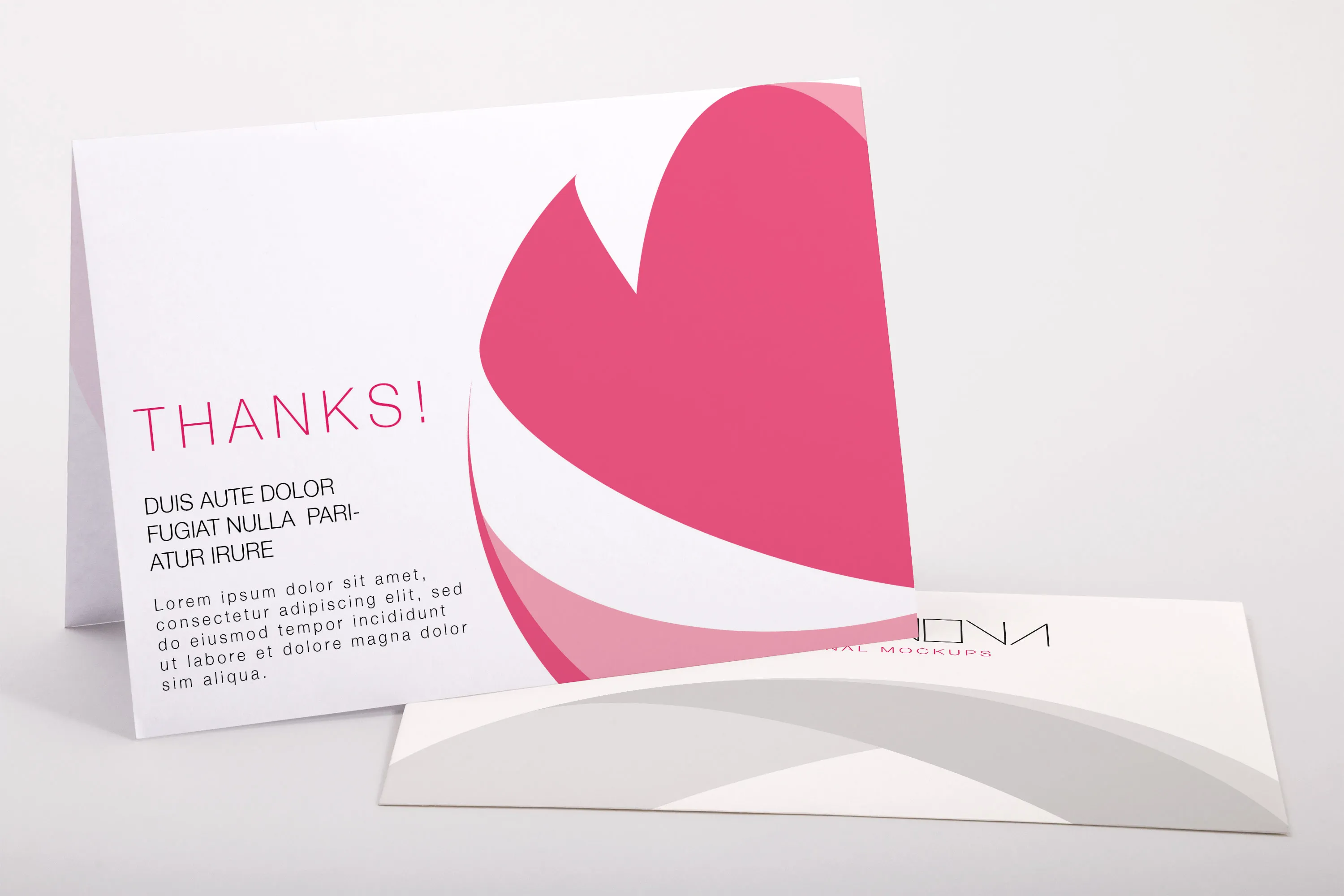 折页设计感谢卡感恩卡PSD样机模板素材01 Bifold Thank You Card PSD Mockup 01插图