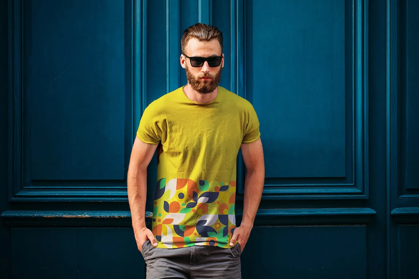 高档男士圆领T恤印花设计模特上身效果图样机 T-Shirt Mockup Collection 02插图(4)