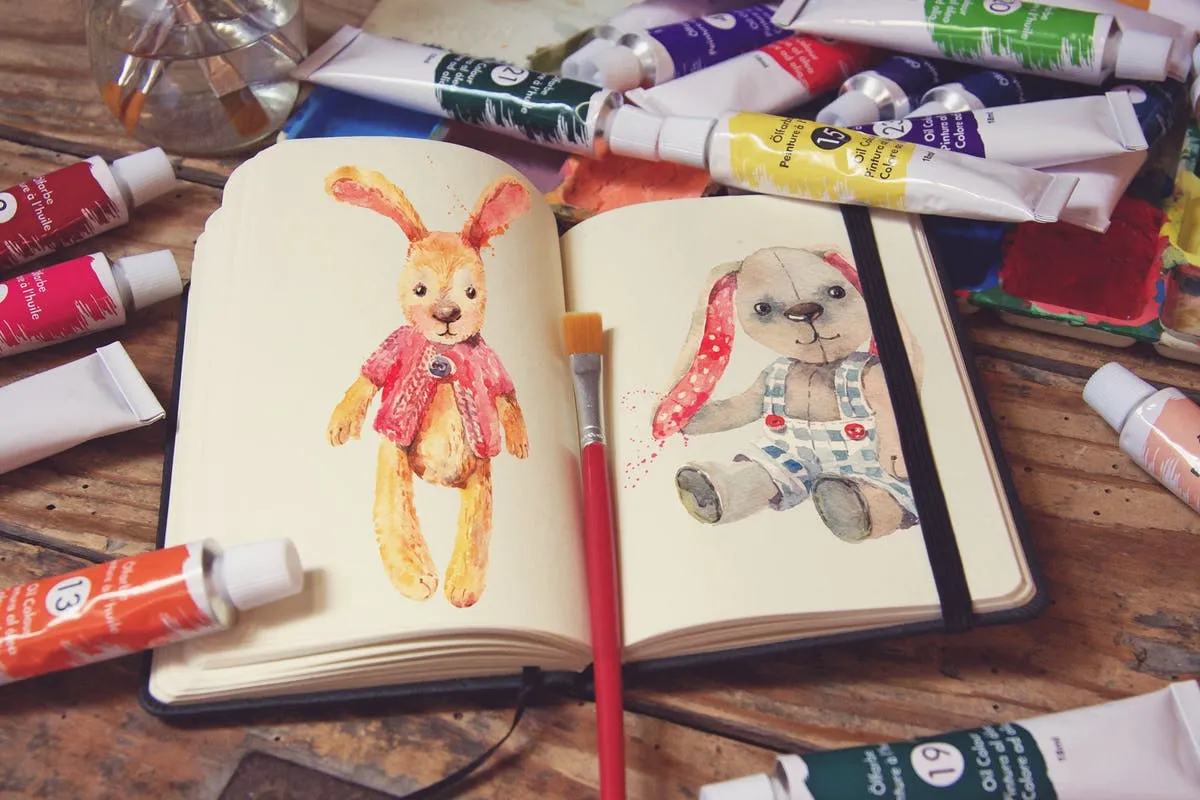 水彩画创作画室场景袖珍笔记本样机模板v6 Pocket Notebook & Brush插图