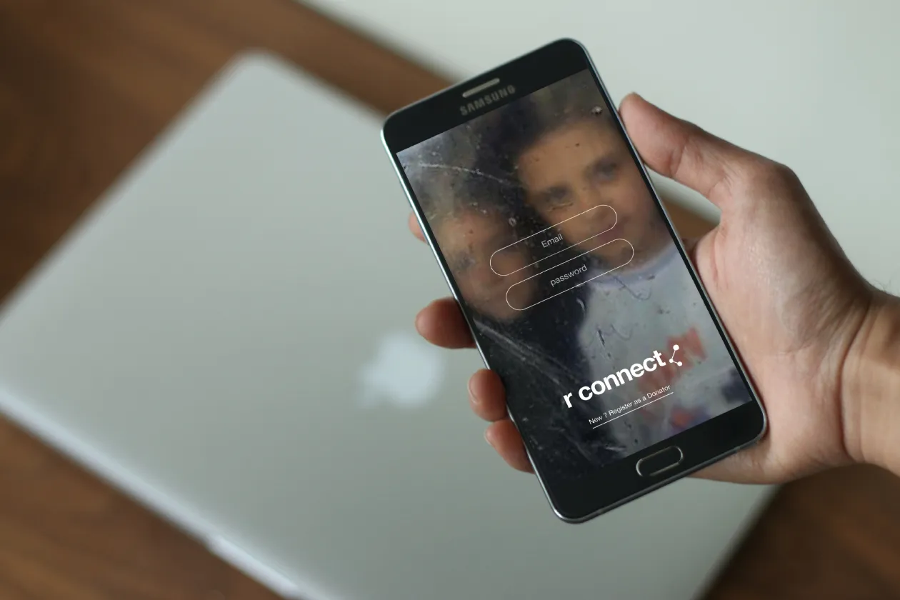 APP应用UI设计安卓手机屏幕演示样机模板 Photo-realistic Android App Display Mockups插图(6)