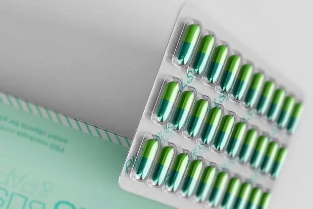 胶囊药物纸盒包装样机 Pills Blister/ Paper Box Mockup插图(2)