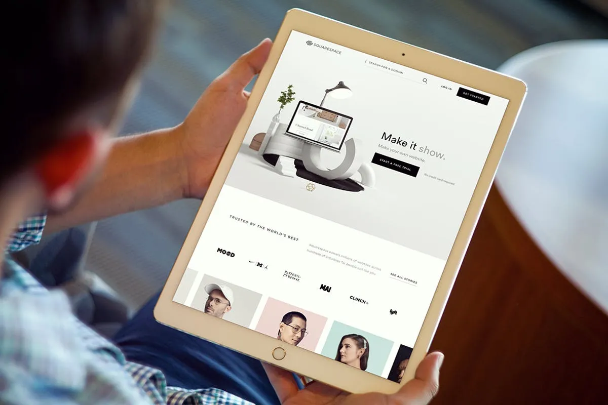 手持iPad Pro设备样机模板v7 iPad Pro Mockups v7插图