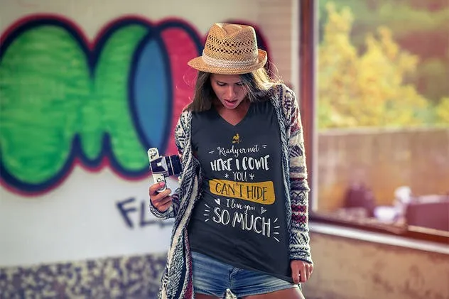 时尚服装V领T恤样机 V-Neck T-Shirt Mock-Up插图(9)