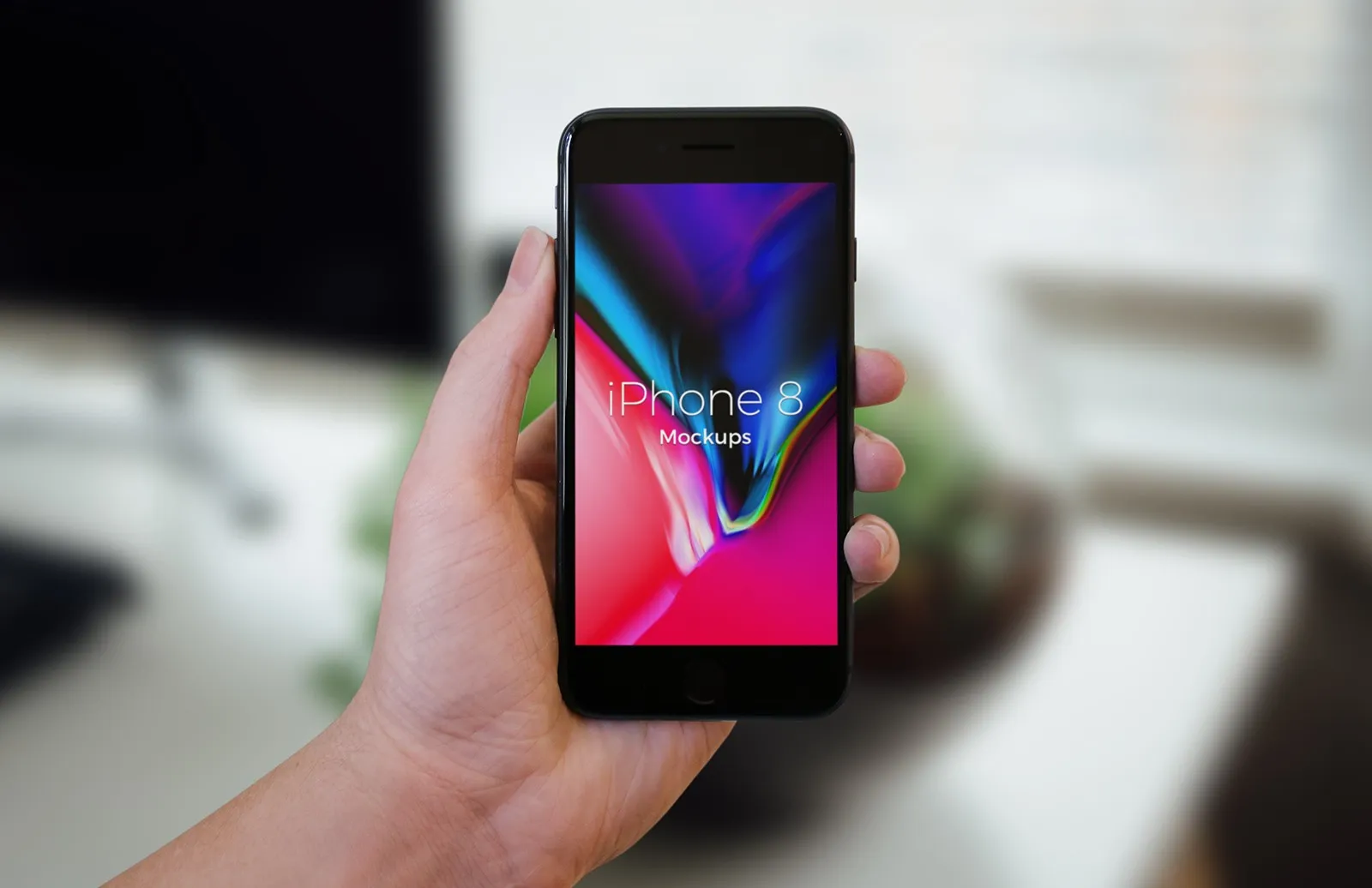 手持 iPhone 8 样机模板 iPhone 8 In Hand Mockups (PSD)插图(1)